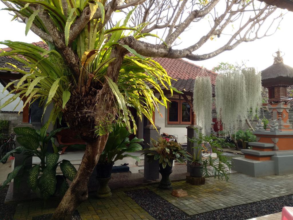 Buyan Homestay Sanur Zewnętrze zdjęcie